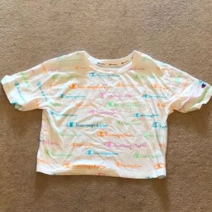 Champion cropped t-shirt. Size extra small.